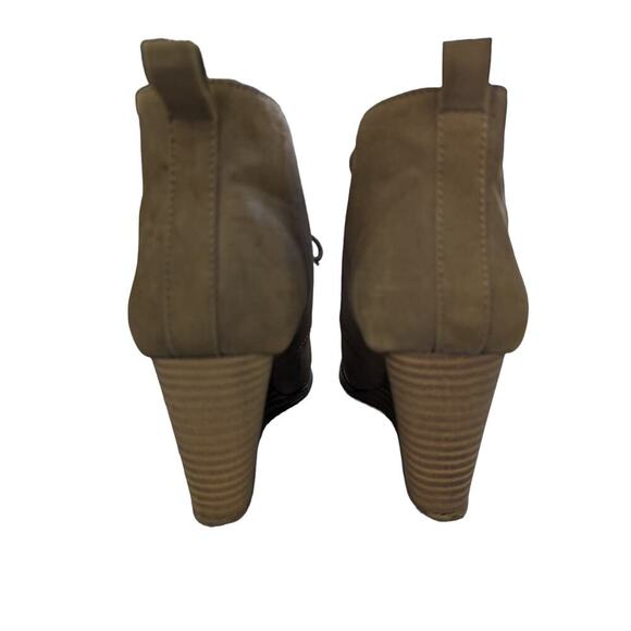 NAUTICA! CAMEL TAN VEGAN SUEDE WEDGE HEEL LACE-UP BOOTS, BOOTIES! SZ 8.5 - Picture 6 of 9